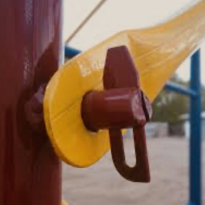 Леса. Крепление для строительных лесов.