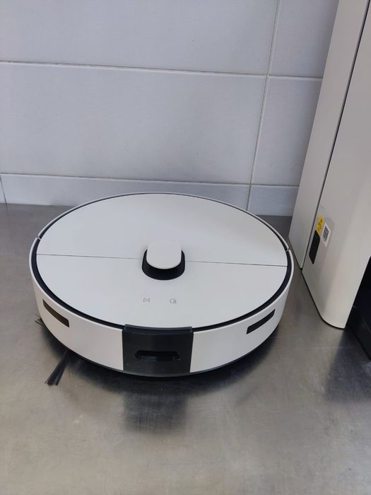 Робот пылесос в новом состоянии