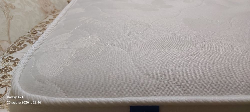 Отдам даром матрас двусторонний
