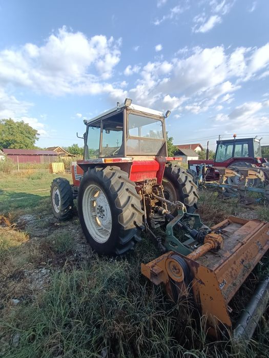 De vanzare tractor Fiat 880DT