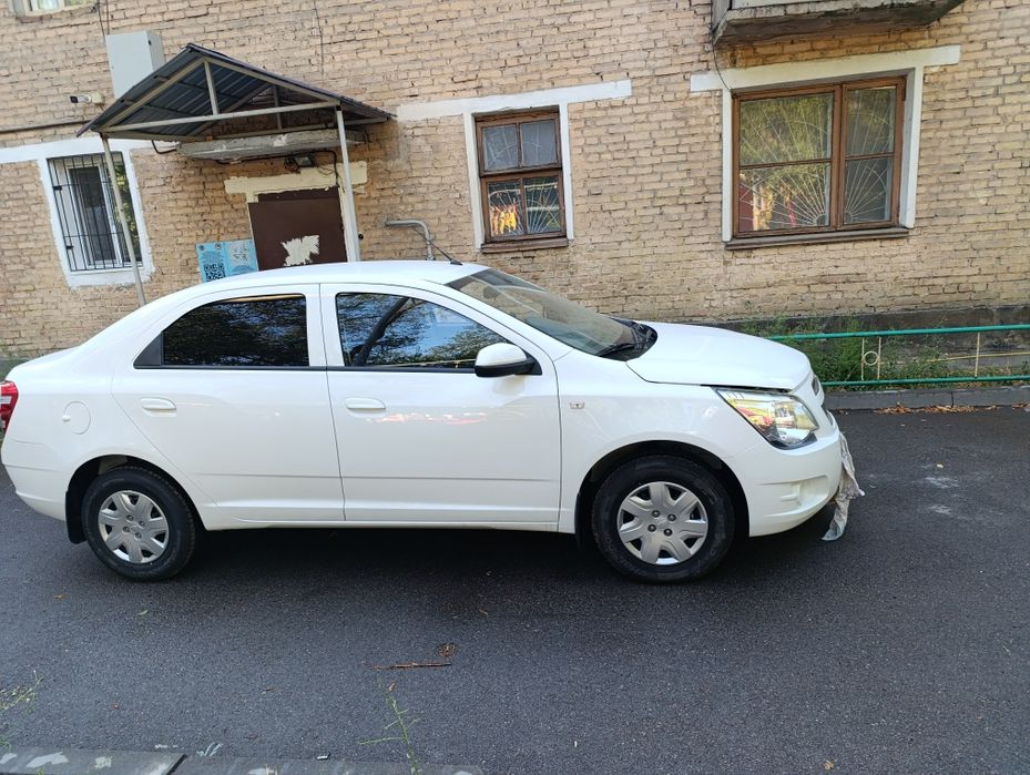 Продажа машины  легковая