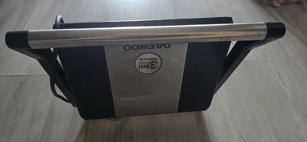 Grătar electric Daewoo