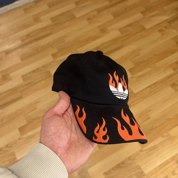 Новая кепка Adidas