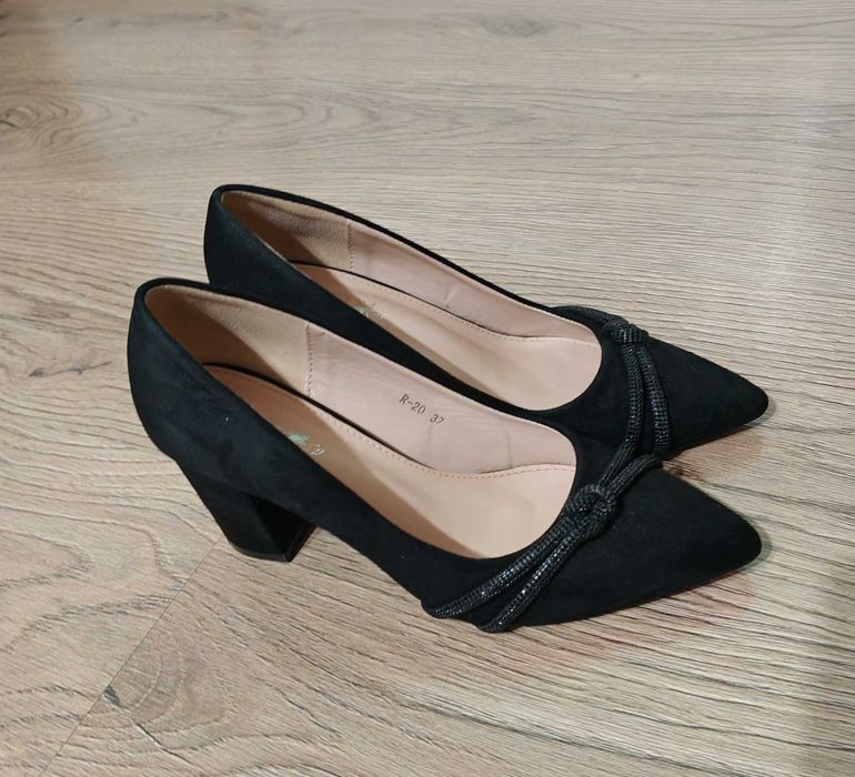 Pantofi cu toc mic - 37