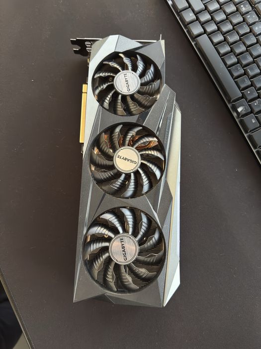 Видеокарта GIGABYTE RTX 3080 Gaming OC GV-N3080GAMING OC-10GD 10Gb