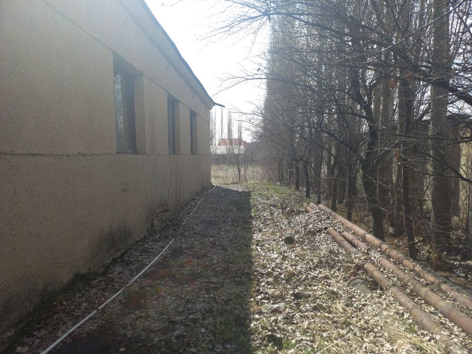 Xavosi sof Nanay qishlog'ida dala xovli sotiladi.