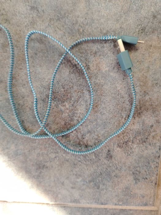 Микрофон mi mic, блутунг, безжичен, има кабел за зареждане