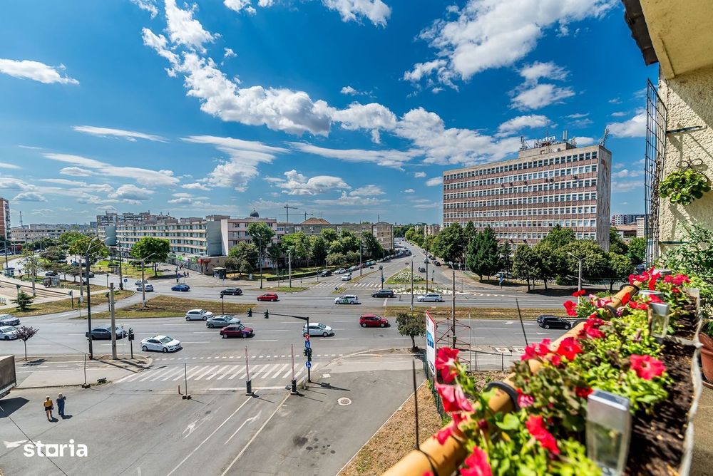 Apartament cu 4 camere decomandat cu vedere panoramica