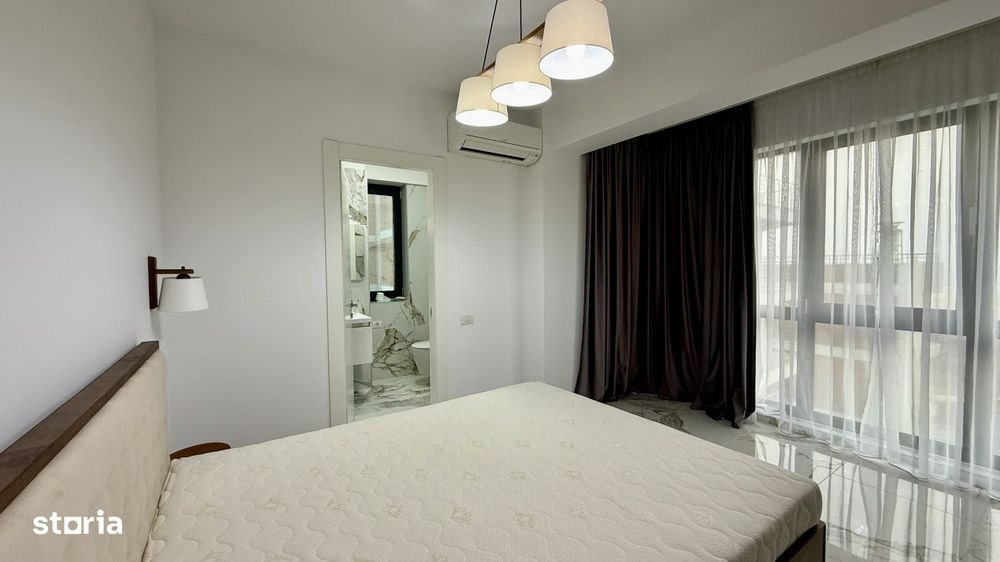 Apartament cu 3 camere si 2 locuri de parcare in Mamaia frontal la MAR