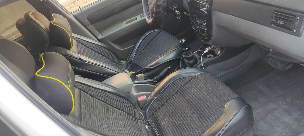 Срочна сотилади Ласетти 2006 йил карески матор