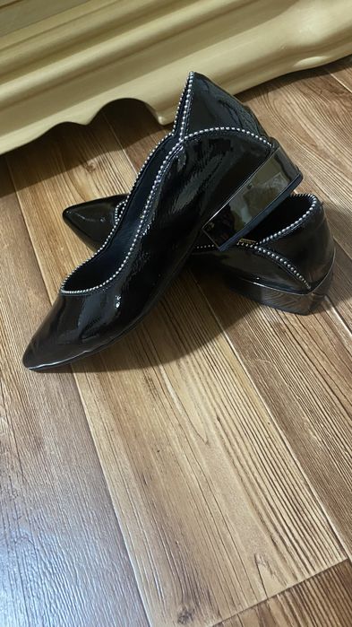 Туфли лаковая кожа