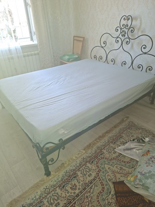 Кровать двухместная