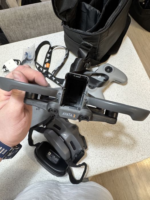 Dji avata 2 fly more combo + remote controller 3
