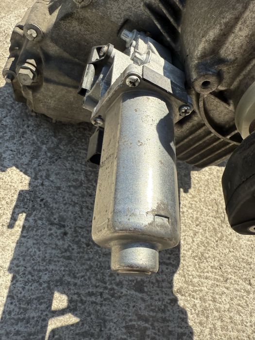 Раздатка BMW X3 E83