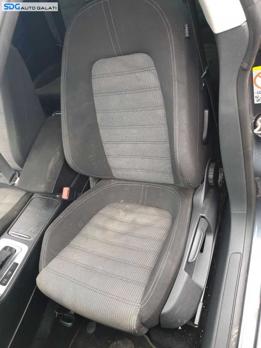 Interior Textil Scaune Fata Stanga Dreapta si Bancheta Sezut cu Spatar Volkswagen Passat CC 2008 - 2012 [0394]