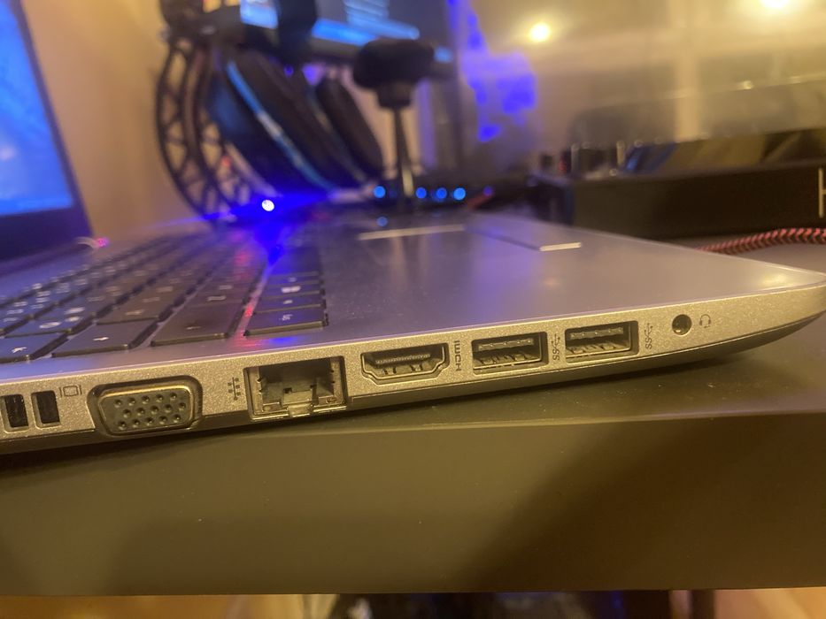 HP лаптоп / 8GB RAM / SSD / Intel Core / Отлично състояние