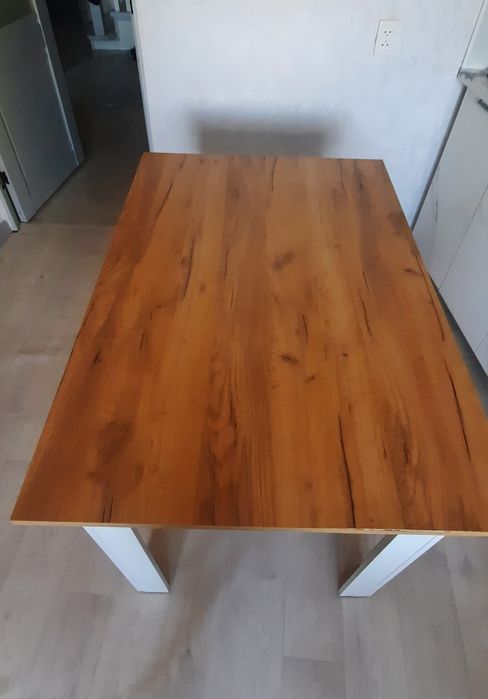 Продам кухонный стол