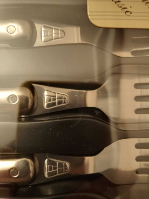 Richartz ножче за пикник.2/ Друго-15 лв.3/ Вилици Laguiole-10 лв