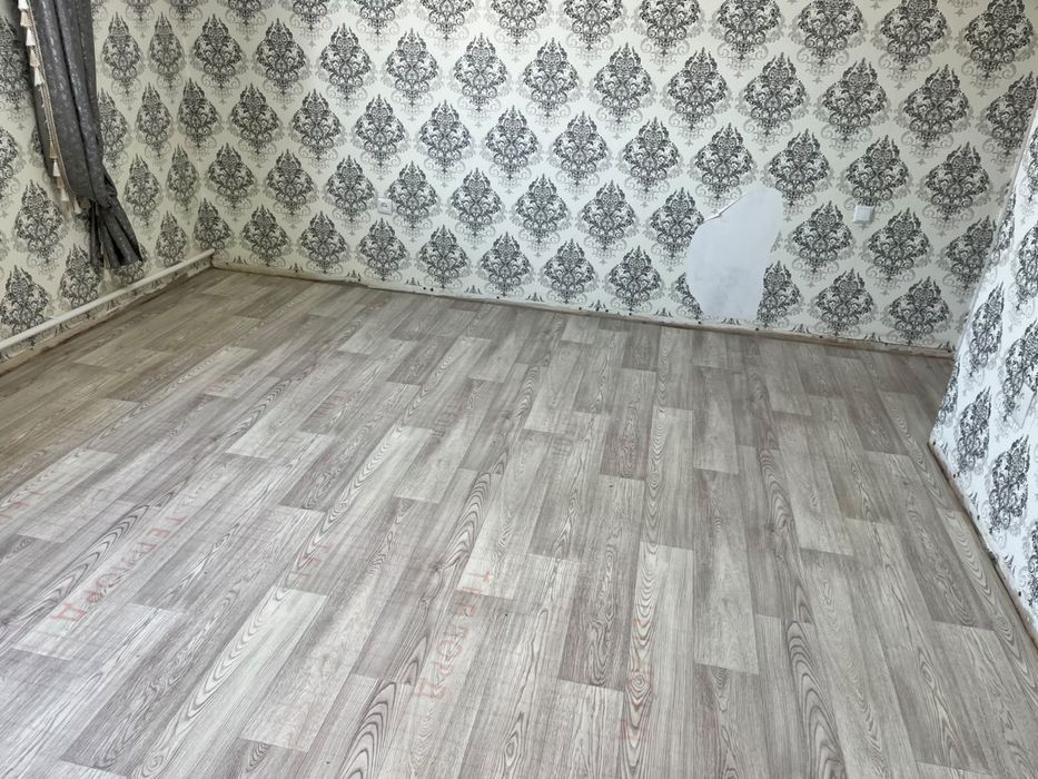 Продается линолеум.