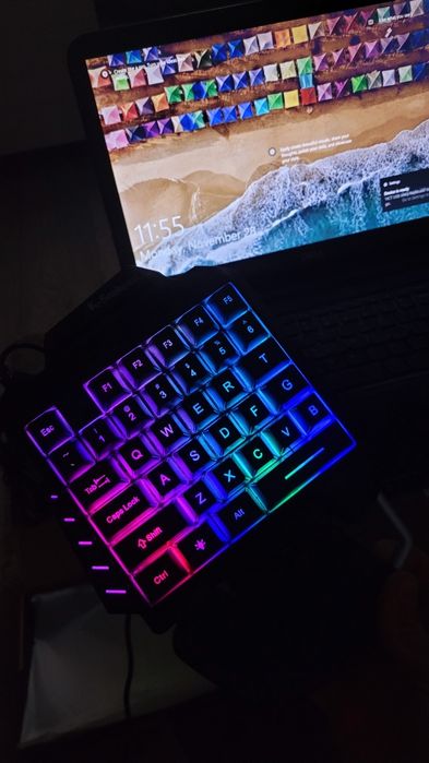 Tastatura iluminată pentru Gaming