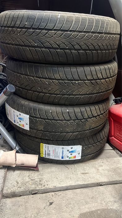Зимние шины продам
