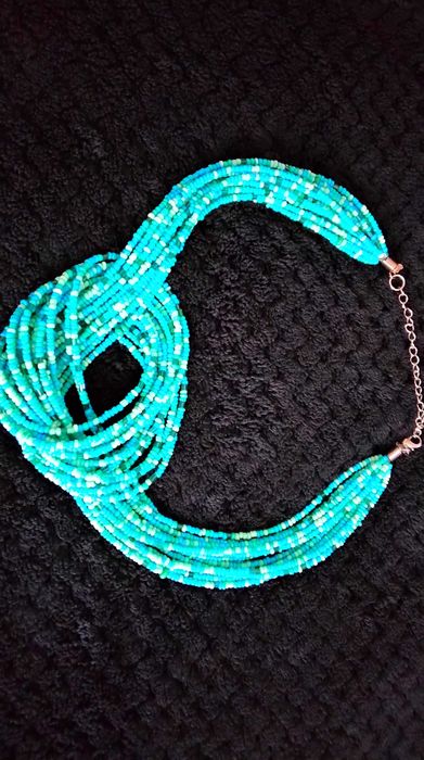 Дамска огърлица, колие