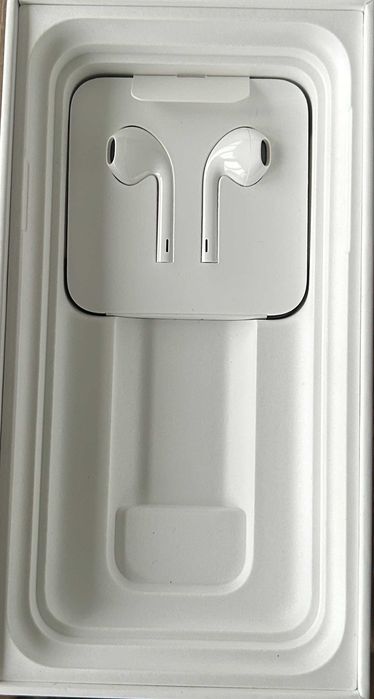 IPhone 11 / 64GB / 81%