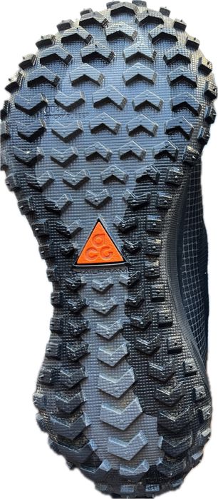 NIKE ACG - Black/ Black-Dark Grey