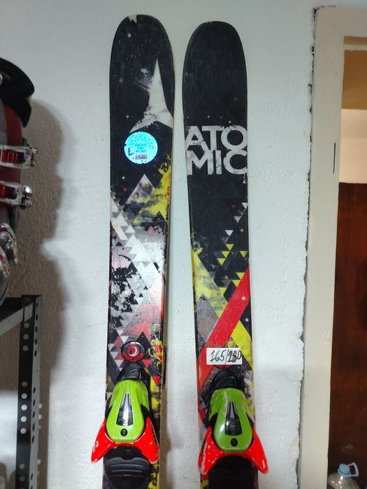 Ски с автомати за ФРИРАЙД