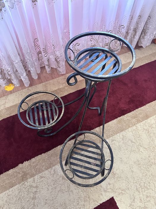 Подставка для цветов