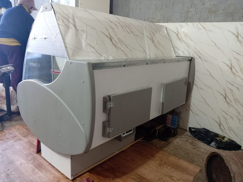 Холодильник морозильник витринои