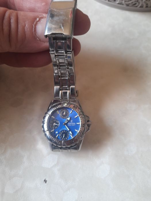 Vând ceas de dama festina impecabil