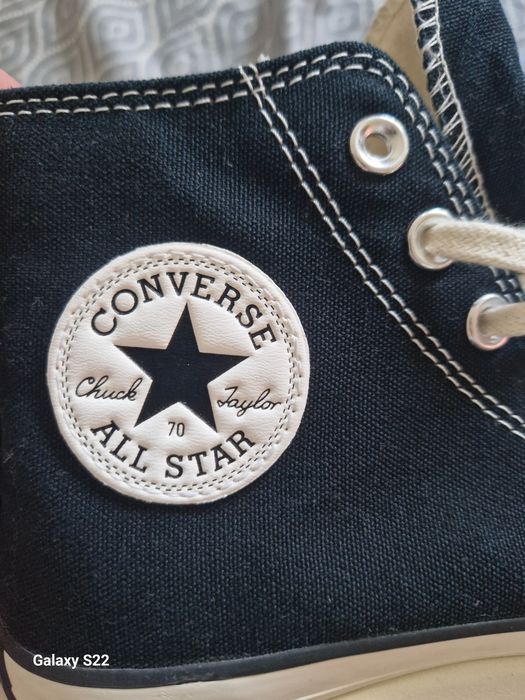 Vând Converse chuck taylor