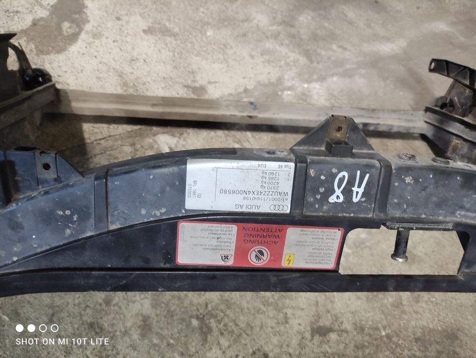 Маска/очиларка за Audi A8 D3