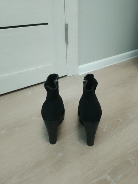 Ботильоны замшевые