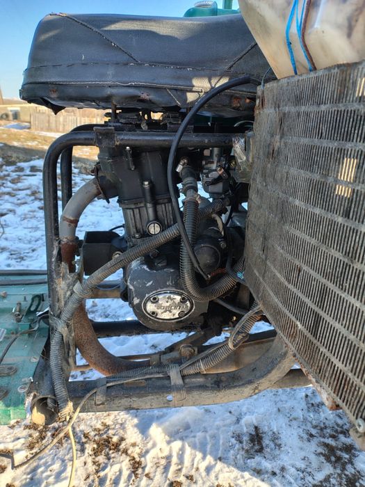 Продам мотоцикл -муравей 250 кубовый.