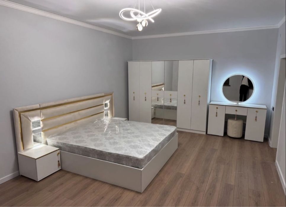 Спални гарнитур 200.000 тг басталады