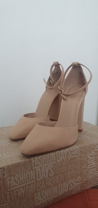 Pantofi eveniment dama marimea 39