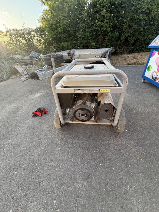 Vand generator Hyundai hy8001 230 V DISEL