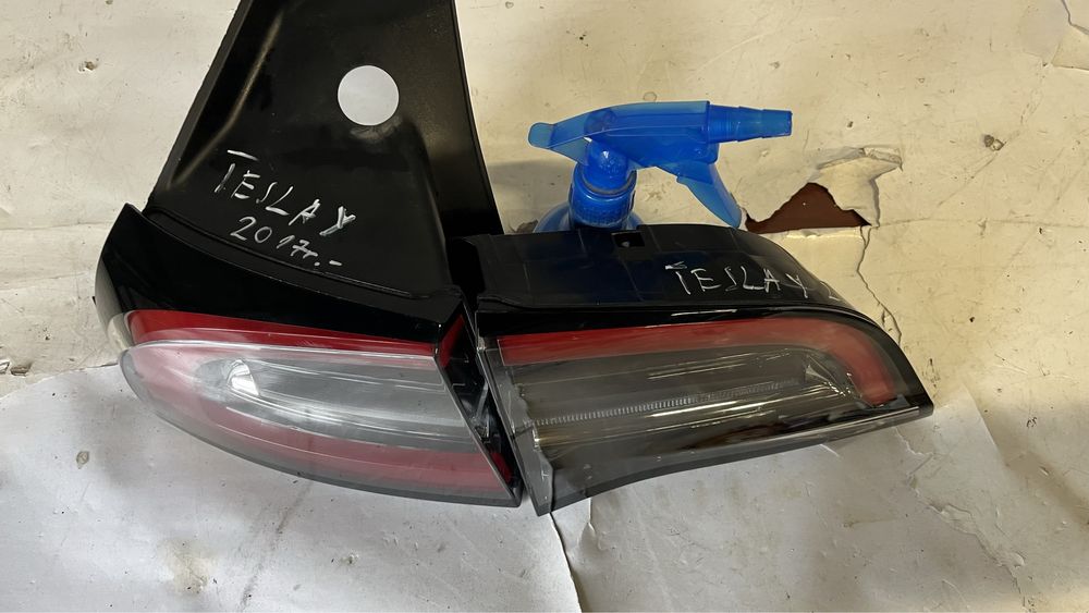 Комплект леви стопове Tesla Y 2020-