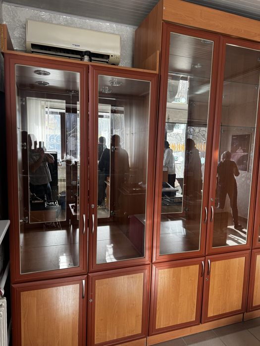 Продам витрины для торговли