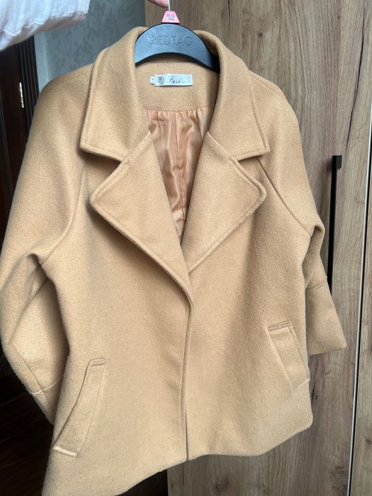 полупальто бежевое