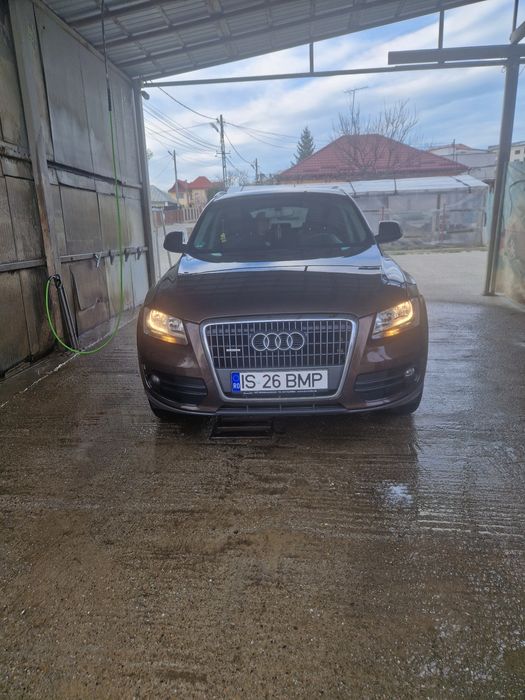 Autoturism Audi Q5