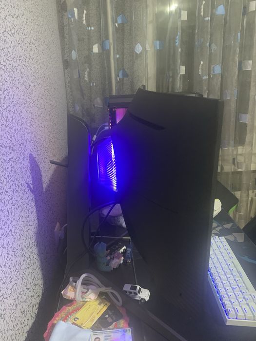 Игровой монитор Samsung odyysey g7