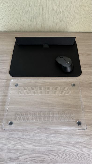 Срочно MacBook Pro M1 8Gb/256Gb Touch Bar Touch ID