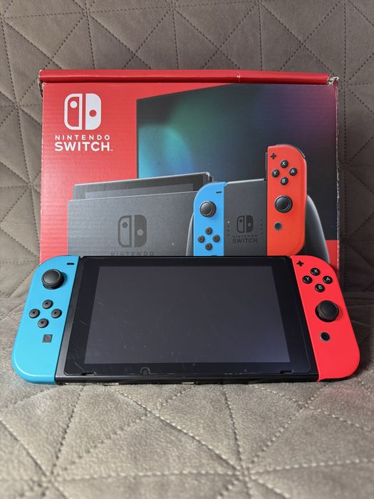 Nintendo Switch Neon Red/Blue v2 + Joc Minecraft fizic + Accesori