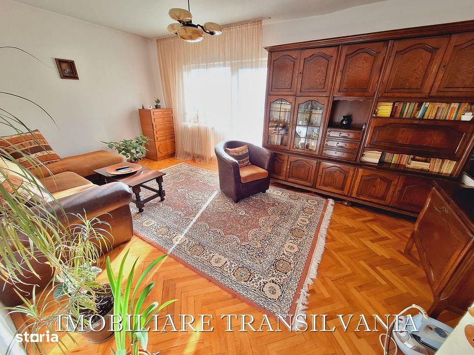 Ap. 4 camere decomandat, et.3 - zona Big