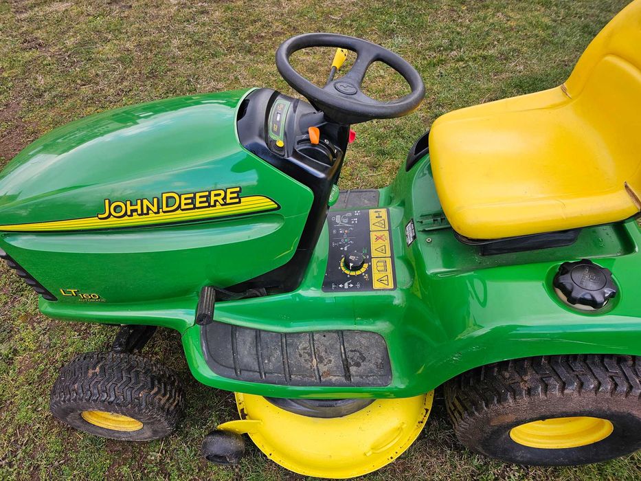 Тракторна Косачка JOHN DEERE 16.к.с. ПЕРФЕКТНА