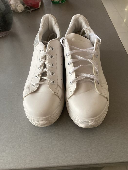 Обувки спортно елегатни