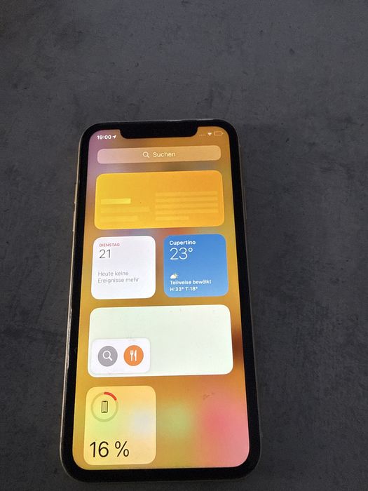 Vând iPhone XR , 64 GB, Galben